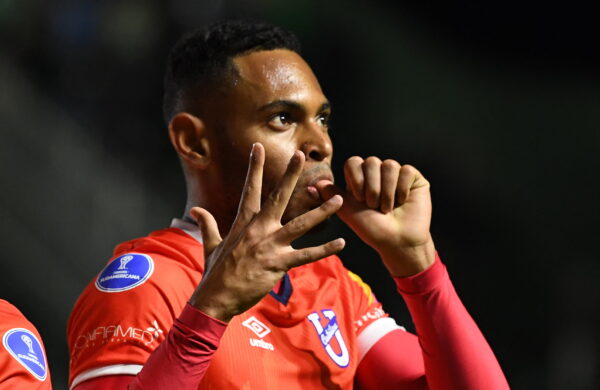 Ismael Díaz hace un doblete para sellar una remontada épica