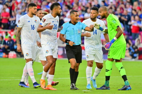 El polémico arbitro que dirigirá el partido de Panamá vs USA Iván Barton y la selección de Panamá