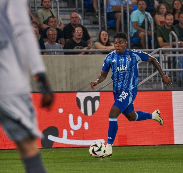 Slovan Bratislava y "Blacki" le gananron al Apoel César Blackman