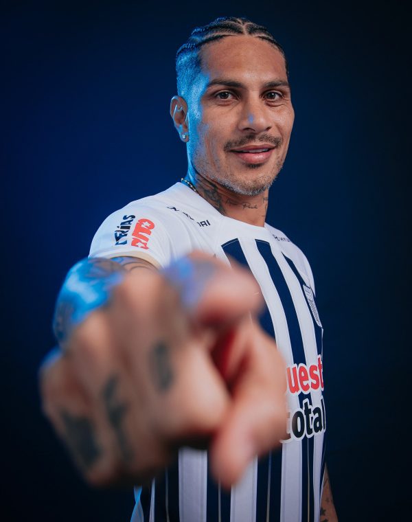 Paolo Guerrero es nuevo jugador de Alianza Lima Paolo Guerrero