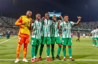 Atlético Nacional venció 3-0 a Nacional de Uruguay