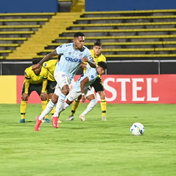Ismael "El Príncipe" Díaz destaca en Copa Sudamericana Ismael Díaz "El Príncipe"