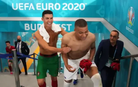 Kylian Mbappé y Cristiano Ronaldo