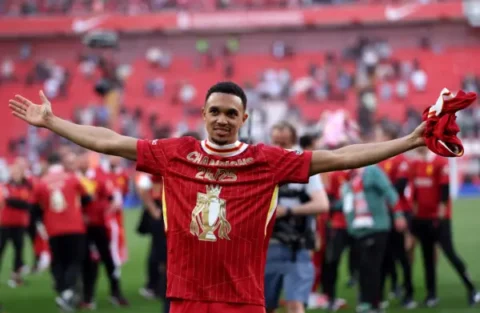 Trent Alexander-Arnold (Photo by Carl Recine/Getty Images)
