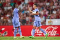 Vini Jr y Lucas Vázquez (Photo by Fran Santiago/Getty Images)