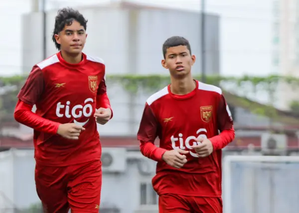 Mascherano y Puyol elogiaron la evolución de Panamá