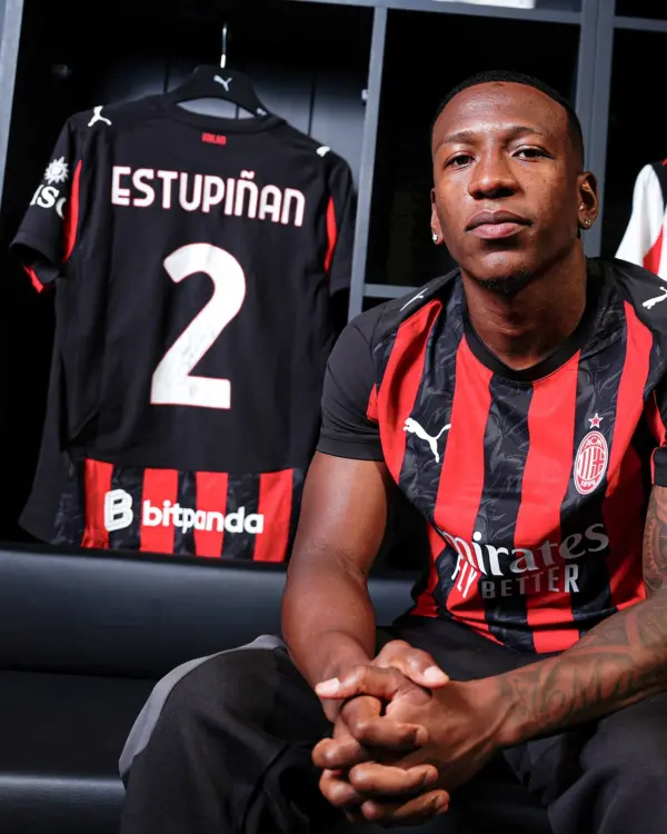 Pervis Estupiñán, nuevo jugador del AC Milan