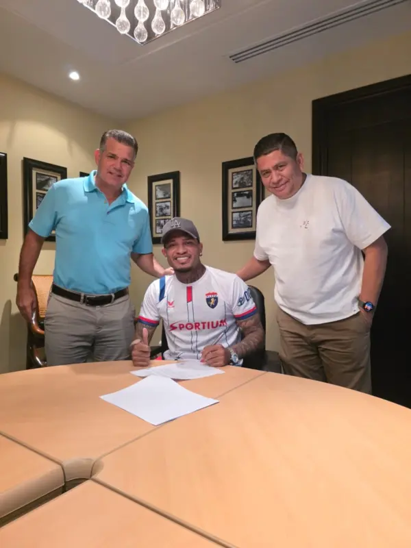 ¡Eric Davis regresa al fútbol panameño a lo grande! Panamá