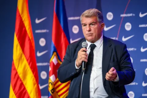 El Barcelona espera el informe de Crowe para volver a la regla 1:1 y poder inscribir a sus fichajes Joan Laporta, presidente del FC Barcelona (Photo by Eric Alonso/Getty Images)