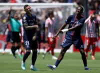 Lucas Hernández y William Pacho (Photo by Harry How/Getty Images)