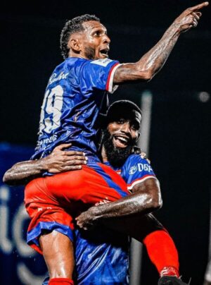 Alberto Quintero, Everardo Rose