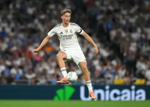 Huijsen podría perderse el clasico tras su lesión Photo by Denis Doyle/Getty Images