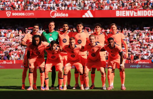 Preocupación en el FC Barcelona antes de enfrentar al Real Madrid (Photo by Fran Santiago/Getty Images)